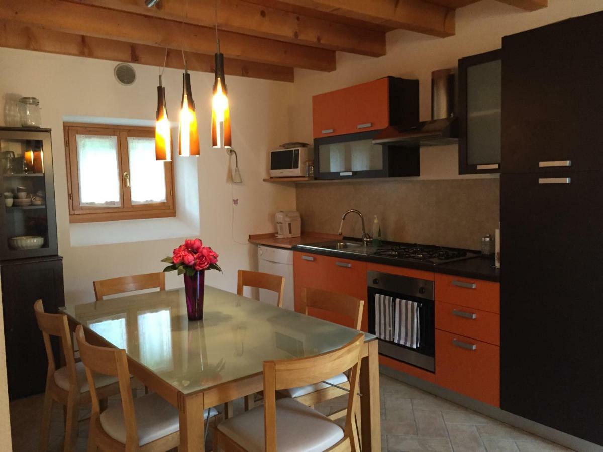 Borgo Caiar Apartment คาปริโน เวโรเนเซ ภายนอก รูปภาพ